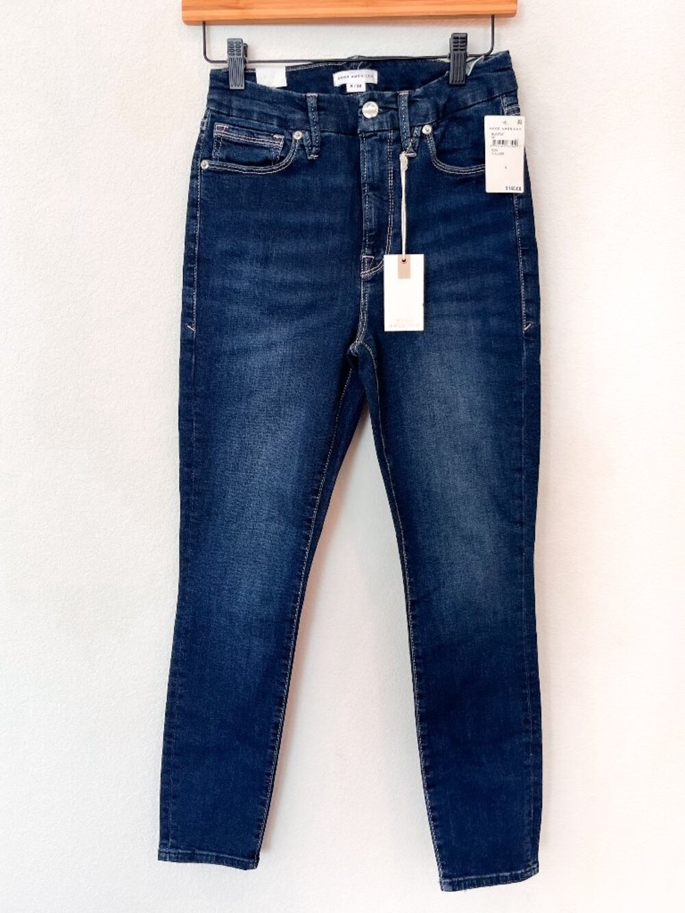NWT Good American Good Legs Crop Jeans Size 6/28